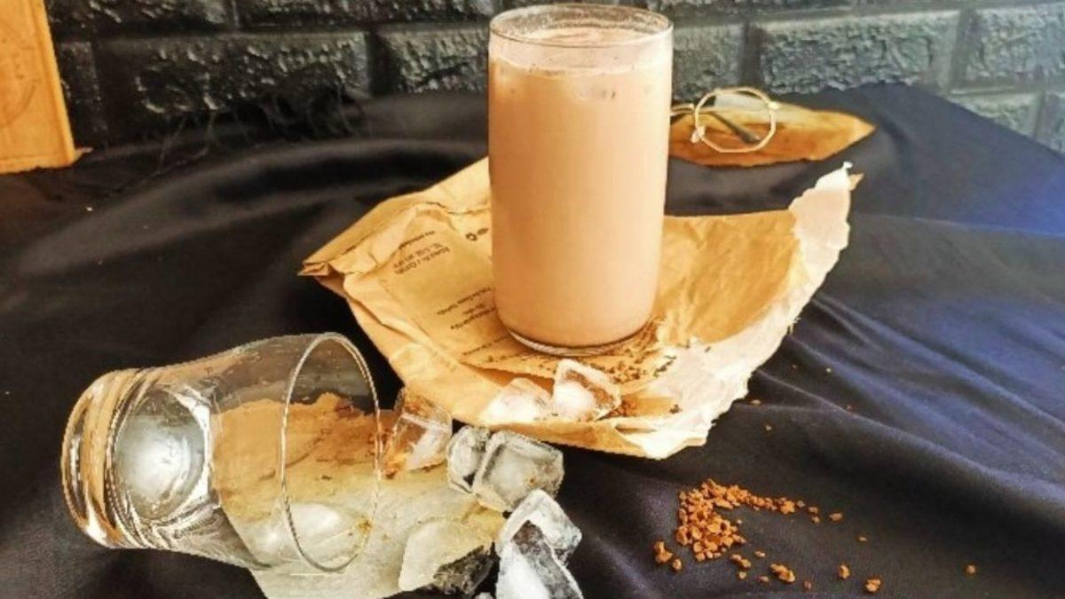 Yaz Boyu Bilgisayar Başında Serinlemenizi Sağlayacak 10 Soğuk Kahve Tarifi