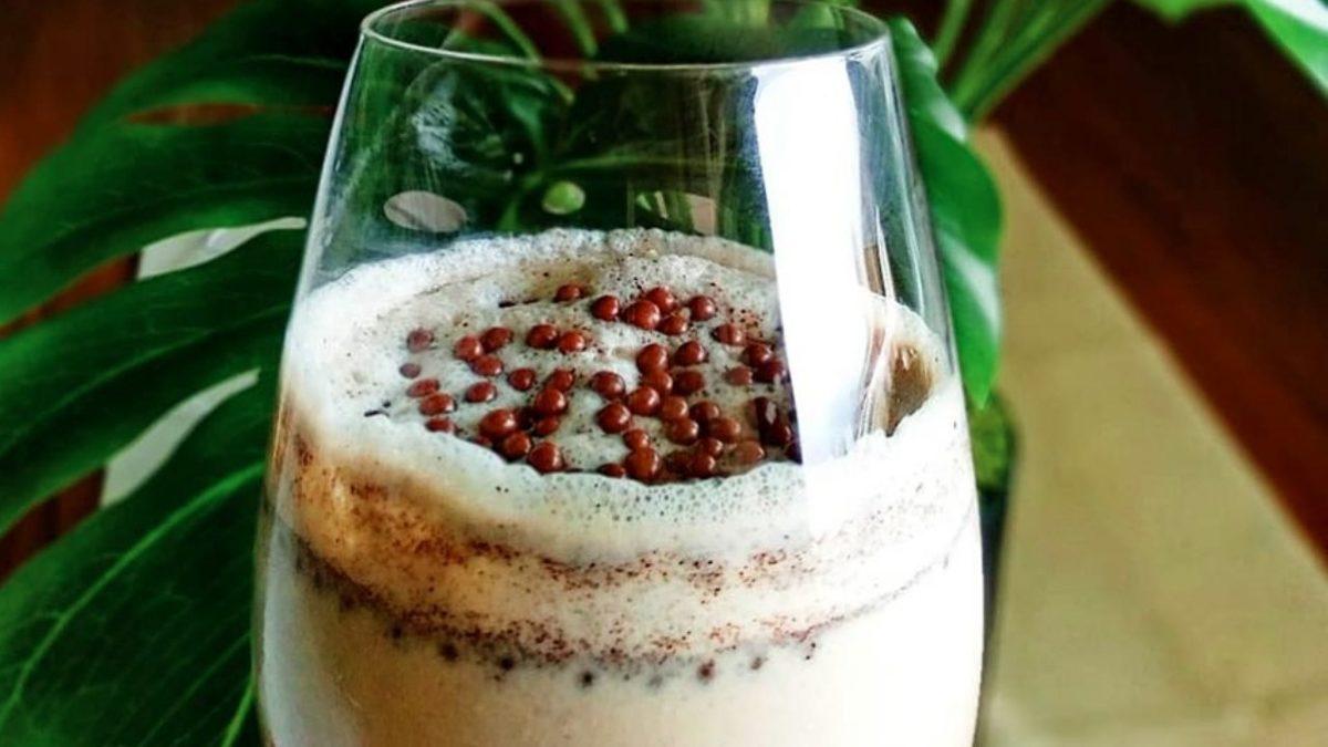 Yaz Boyu Bilgisayar Başında Serinlemenizi Sağlayacak 10 Soğuk Kahve Tarifi