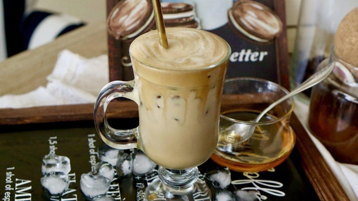 Yaz Boyu Bilgisayar Başında Serinlemenizi Sağlayacak 10 Soğuk Kahve Tarifi