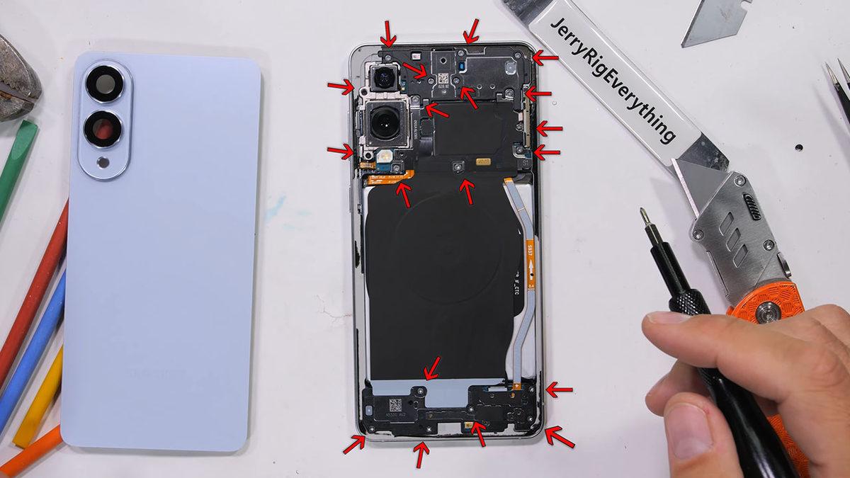 Samsung’un Süper İnce Telefonu Galaxy S25 Edge, Parçalarına Ayrıldı [Video]