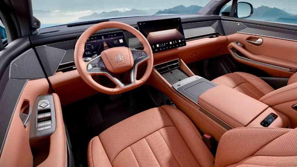 BYD, Tam Tamına 7 Koltuklu Olan Yeni Hibrit SUV Modeli Sealion 8’i Tanıttı: İşte Özellikleri