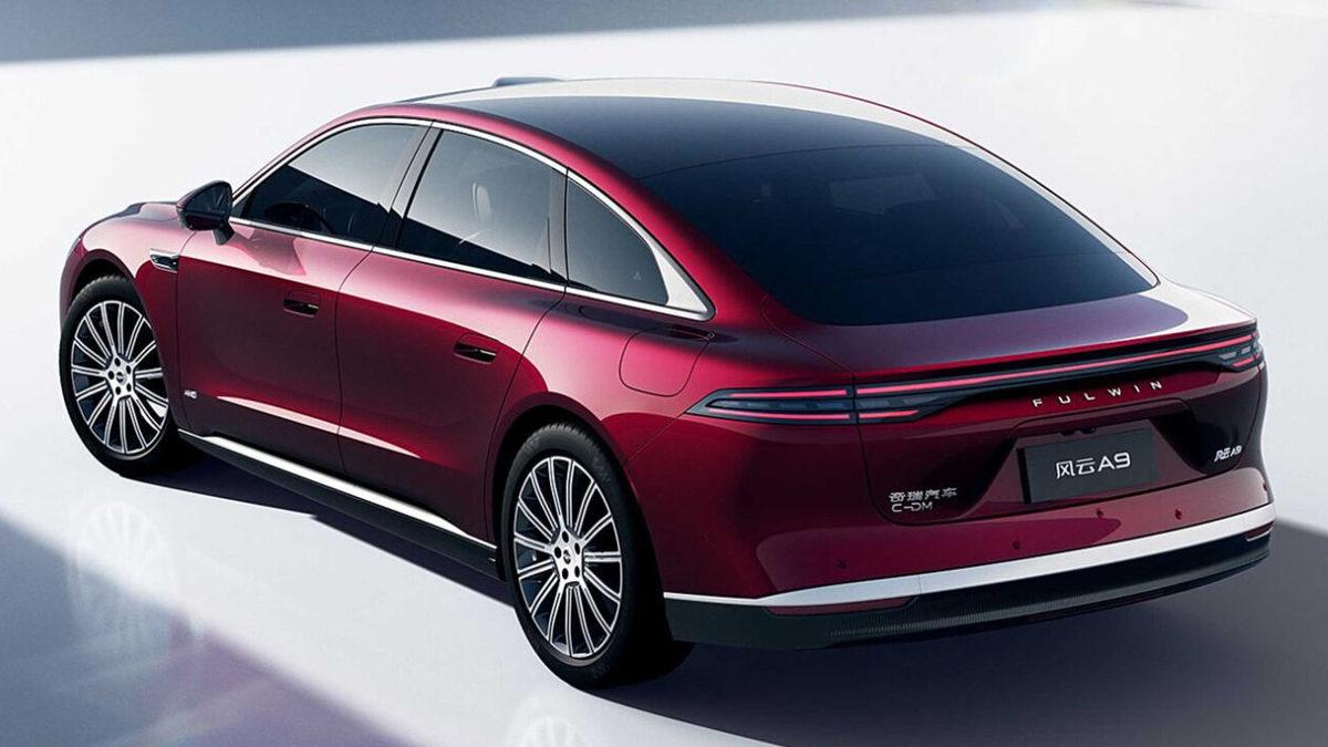 Chery’den Menzili ile Dudak Uçuklatacak Hibrit Sedan: Türkiye’ye Gelme İhtimali de Var!