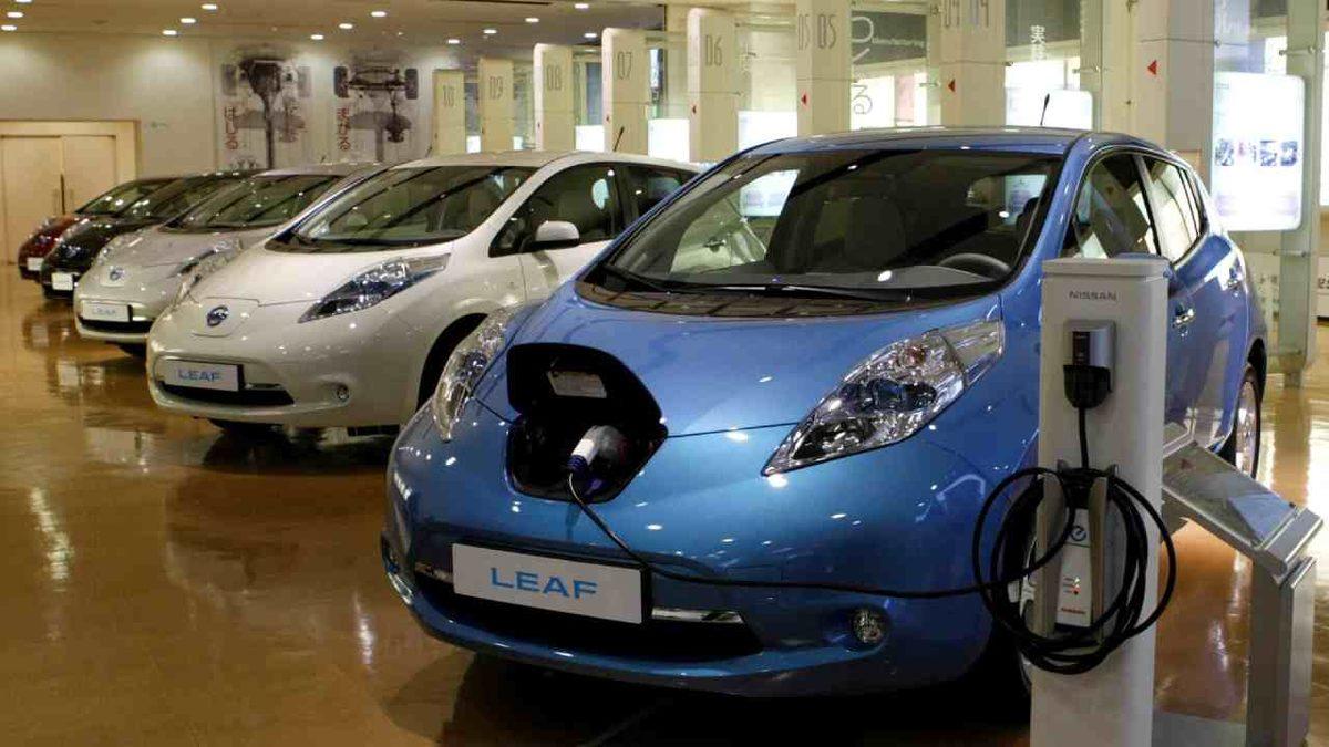 Nissan, İlk Kez Mart Ayında Gösterdiği Leaf Modelini Resmen Tanıttı