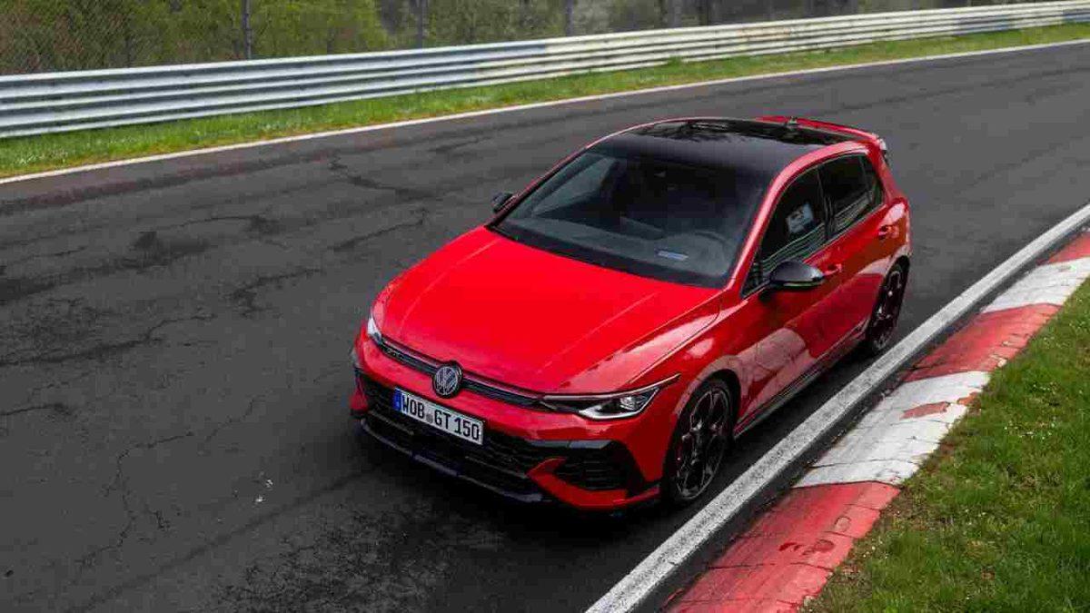 GTI’ın Şimdiye Kadarki En Güçlüsü: İşte Karşımızda Volkswagen Golf GTI Edition 50