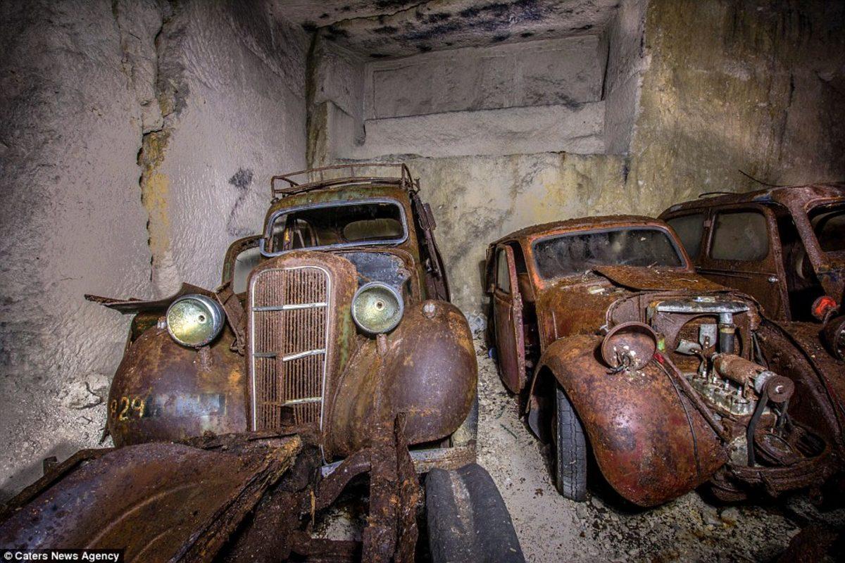 Hitler’den Saklanan 2.Dünya Savaşı’ndan Kalma Otomobiller