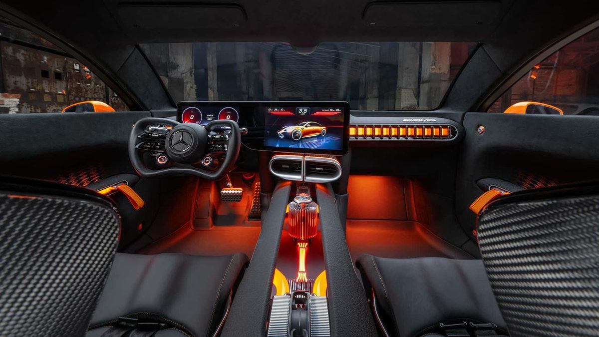 Mercedes-Benz’den Hem Retro Hem de Ultra Fütüristik Görünen Konsept Otomobil: Karşınızda Mercedes-AMG GT XX!