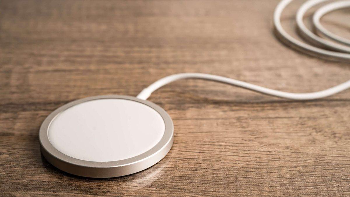 Kablosuz Şarj Neden Kablolulara Göre Çok Daha Fazla Enerji Harcar?