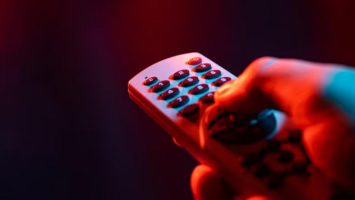 TV Uzaktan Kumandaları Neden Bluetooth ya da Wi-Fi Yerine Hâlâ Kızılötesiyle Çalışıyor?