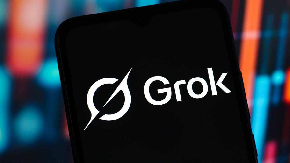 xAI Güncelleme Yayımladı, Grok Kendine 