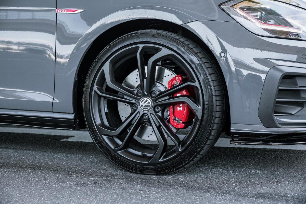 Arabanın Jantlarının Şekli Performansı Etkiler mi?