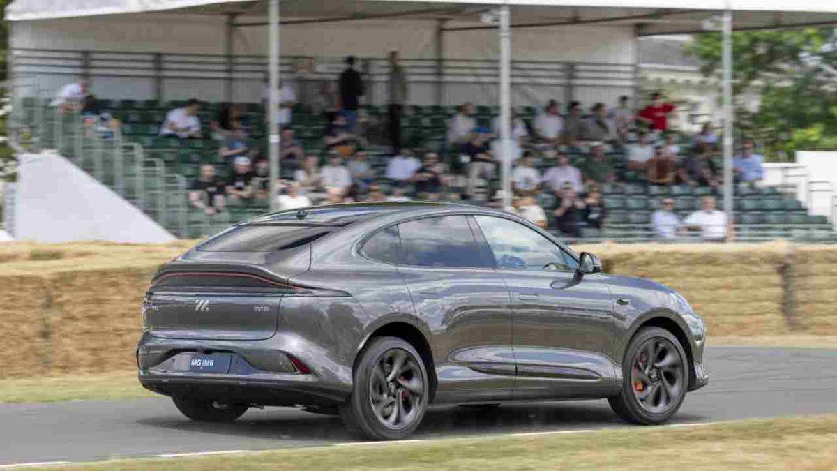 MG, Tesla’ya Meydan Okuyan Yeni Elektrikli Modellerini Tanıttı: İşte Karşımızda IM5 ve IM6!