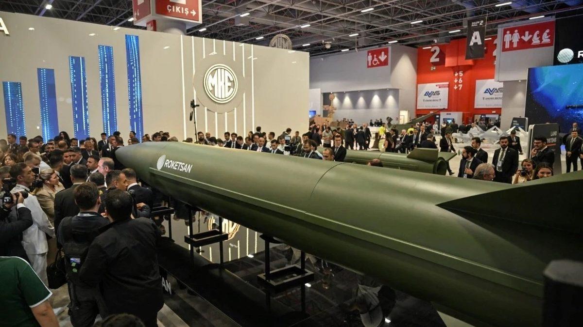 Türkiye’nin Kendi Uydularını Fırlatmasını Sağlayacak ROKETSAN Şimşek-2 Tanıtıldı: İşte Bilmeniz Gereken Her Şey!