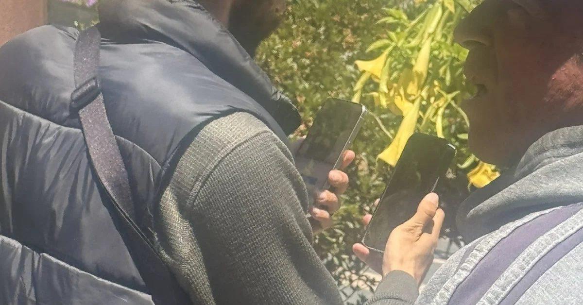 iPhone 17 Pro, İlk Kez Halka Açık Bir Alanda Kullanılırken Görüntülendi! Bugüne Kadarki En Net Sızıntı