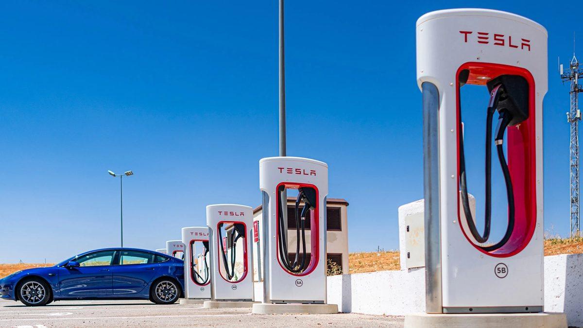 Tesla, Türkiye’de Açılacak Yeni Şarj İstasyonları İçin Oylama Başlattı (Siz de Oy Kullanabilirsiniz)