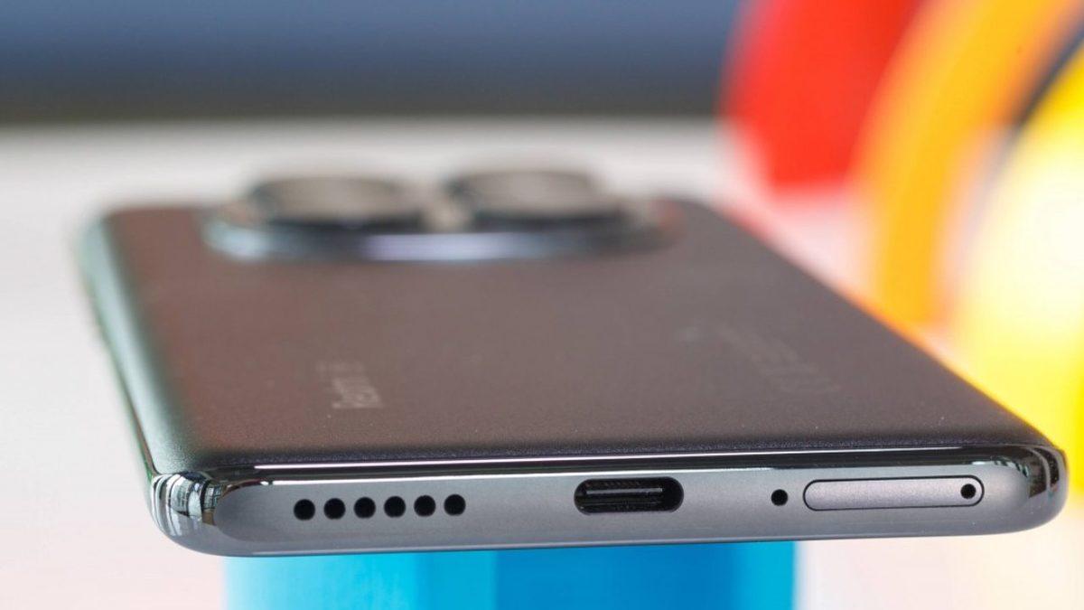 Xiaomi, Şarj Aletini Unutturacak 8.500 mAh’tan Büyük Bataryaya Sahip Yeni Bir Model Üzerinde Çalışıyor