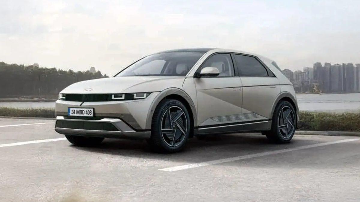 Hyundai’nin Güvenlik Güncellemesi İçin Ek Ücret İstemesi Tartışma Yarattı: Yakında Otomobillerimiz Çalınmasın Diye Ekstra Para mı Ödeyeceğiz?