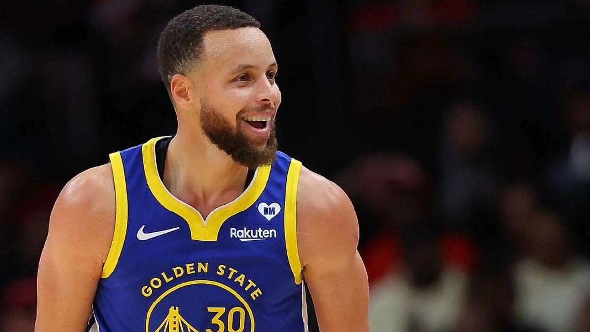 Google’dan Stephen Curry ile İddialı Anlaşma: Curry, Basketbola Yapay Zekâ Koçu İle Çalışacak (Kimin Kimi Çalıştıracağı Tartışılır)