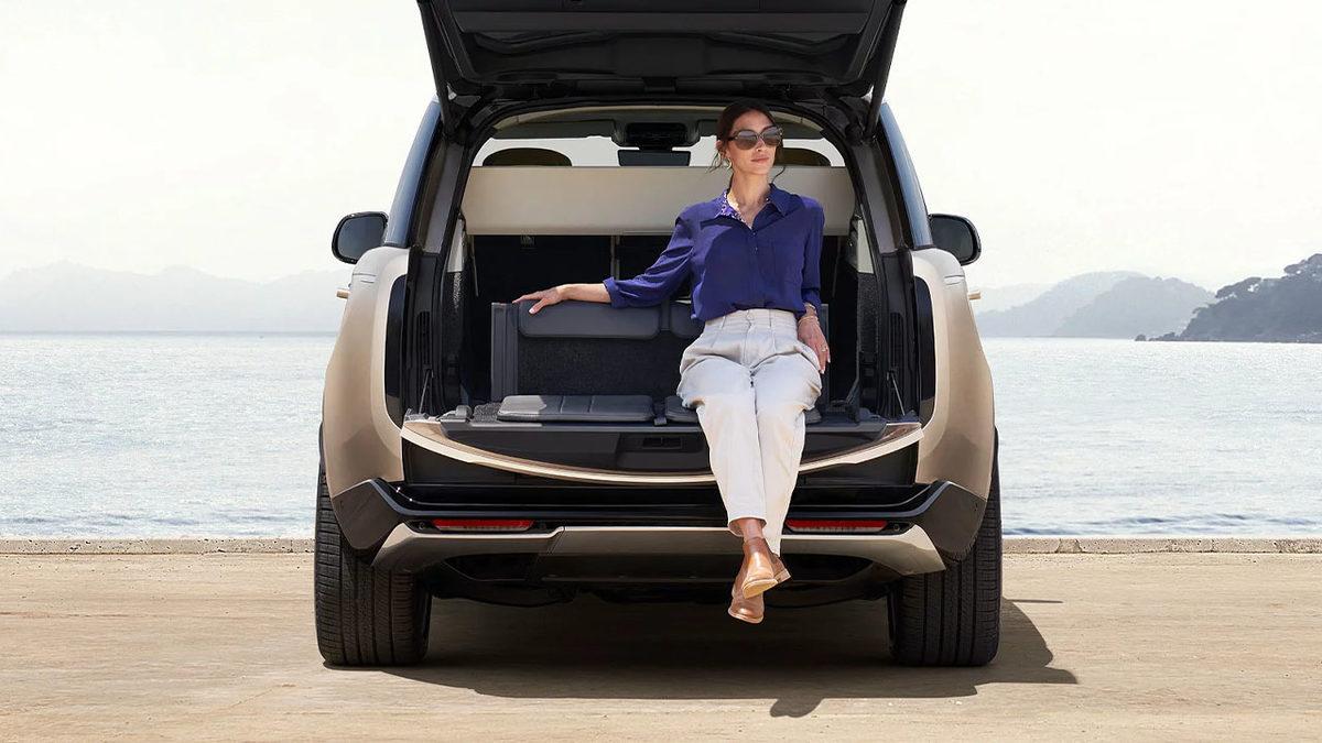 2025 Range Rover Tasarımı, Donanımı, Motor Seçenekleri ve Kendine Hayran Bırakan Özellikleri!