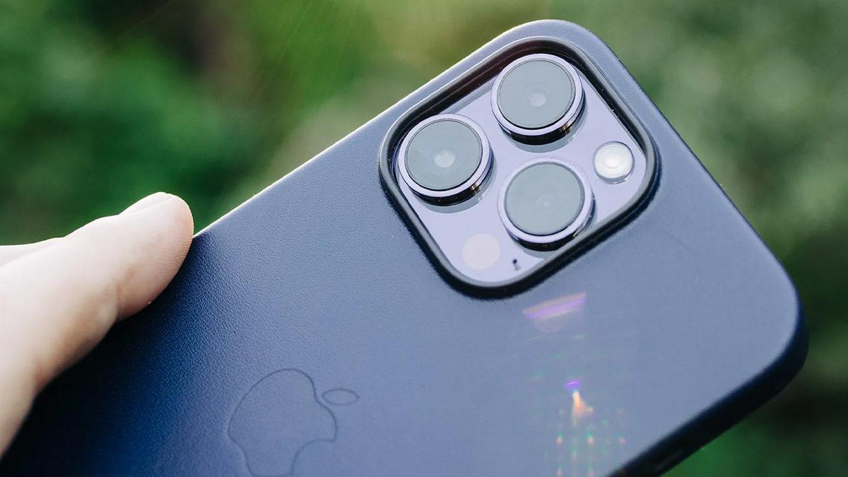 Delikli Ekranı Olan ilk iPhone: iPhone 14 Pro Max Özellikleri ve Fiyatı!