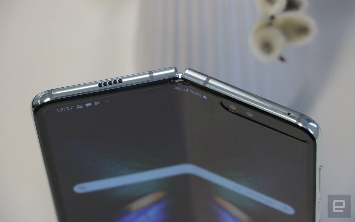 Bize Katlanamadı: Katlanan Telefon Galaxy Fold ile Ceviz Kırmayı Denedik