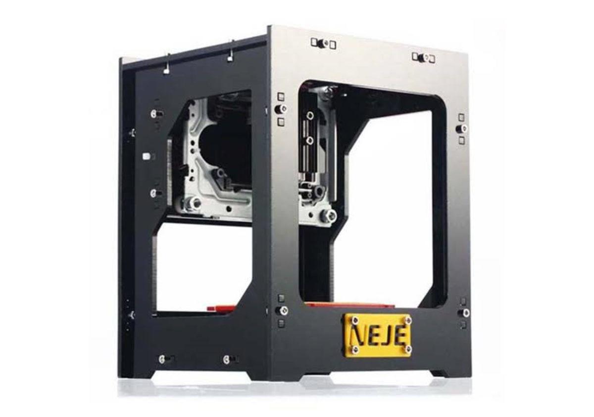 Lazer Makinesi ile Telefonun Üstüne Kendi Logomuzu Kazımayı Denedik