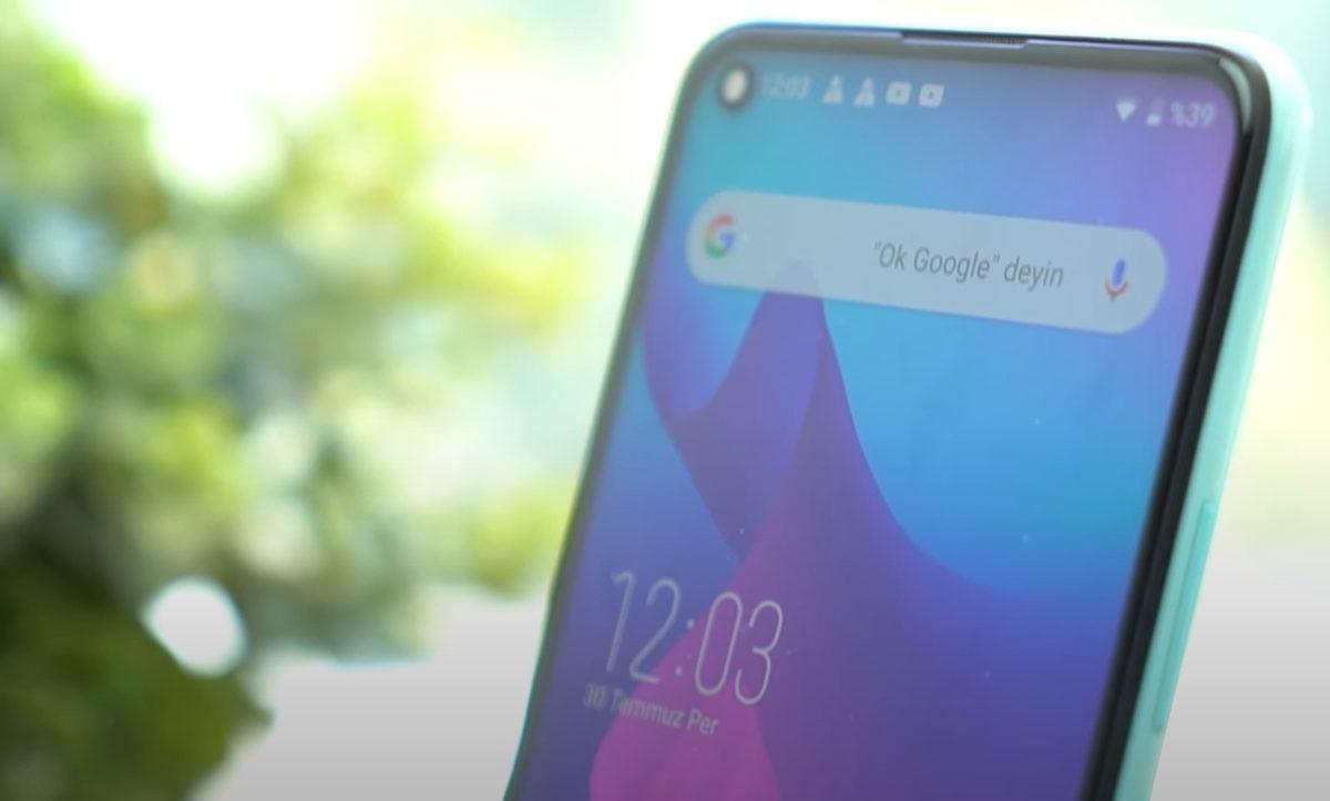 Çok Pahalı Olmasın Ama Güzel Olsun Diyenler İçin 3.000 TL’lik F/P Telefonu: Elephone U3H