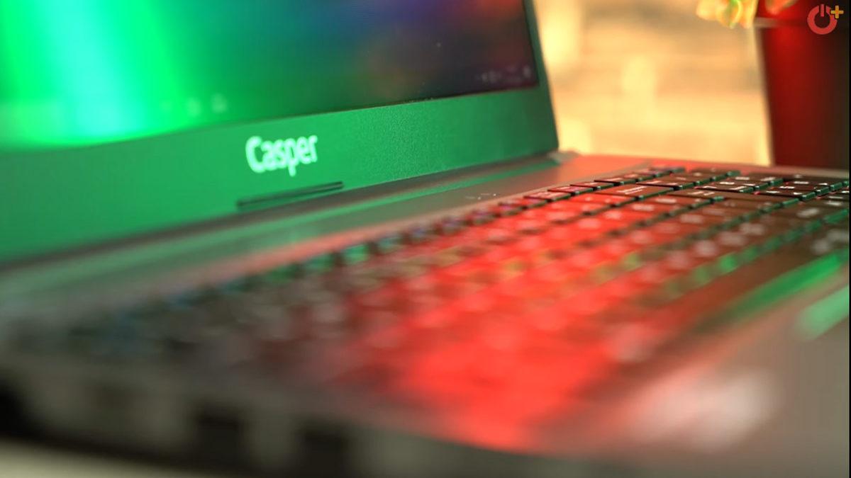 Çantada Kitap Dışarda Cetvel Gibi Olan Dizüstü Bilgisayar: Casper Nirvana X500 İncelemesi