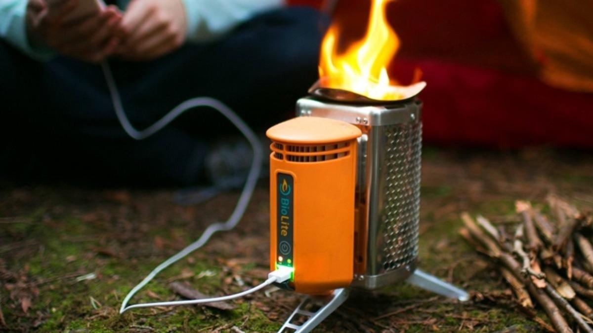 Telefonunuzu ’Ateşle’ Şarj Eden Cihaz: BioLite Kamp Ocağı