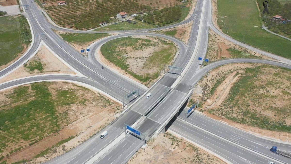 Yola Çıkmadan Mutlaka Bakın: Tüm Köprü ve Otoyol Geçiş Ücreti Tarifeleri!