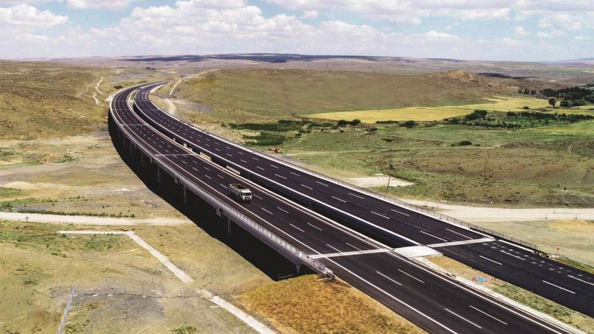 Yola Çıkmadan Mutlaka Bakın: Tüm Köprü ve Otoyol Geçiş Ücreti Tarifeleri!