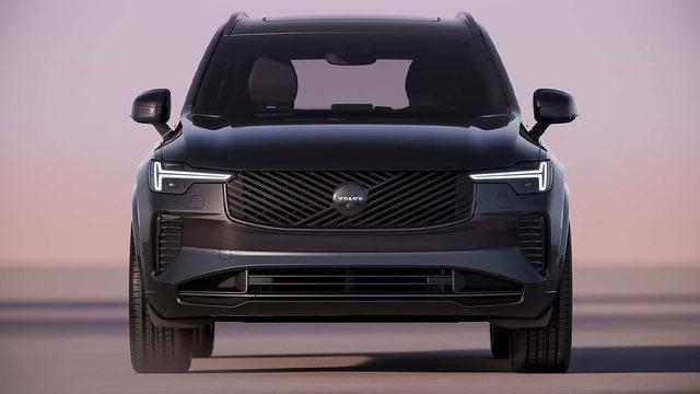 Kara Delik Gibi Kendine Çeken Volvo XC90 Black Edition Tanıtıldı
