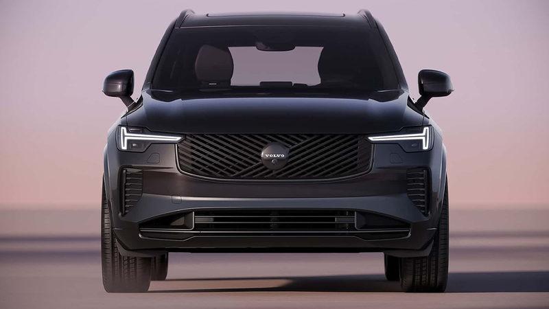 Kara Delik Gibi Kendine Çeken Volvo XC90 Black Edition Tanıtıldı