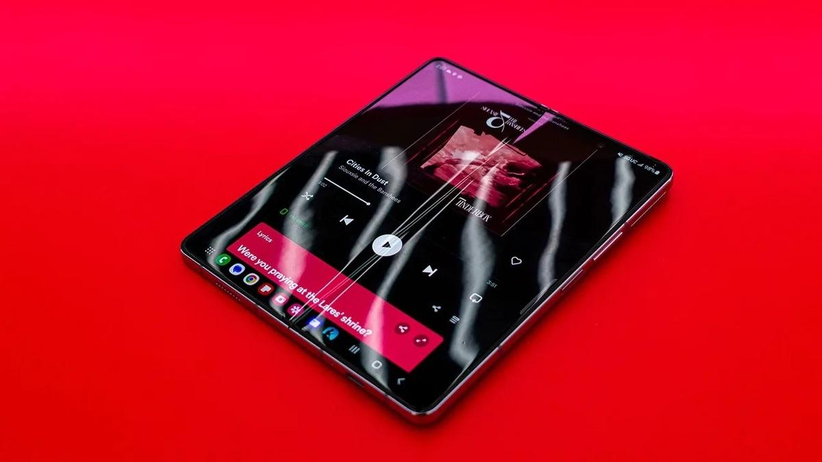 Galaxy Z Fold 5