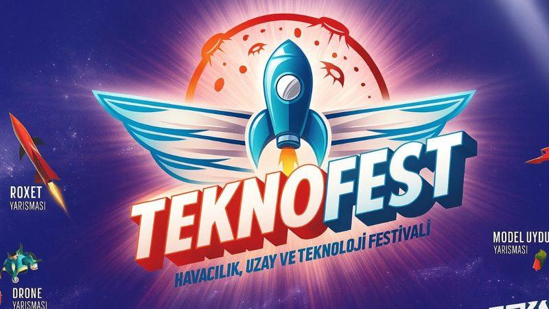 TEKNOFEST İstanbul Ziyaretçilere Açıldı: SOLOTÜRK Ve Türk Yıldızları İstanbul Semalarında