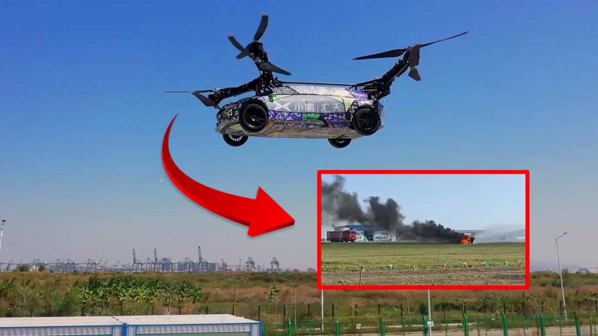 Tarihte İlk: Çin'de İki Uçan Araba Birbirleriyle Çarpıştı [Video]