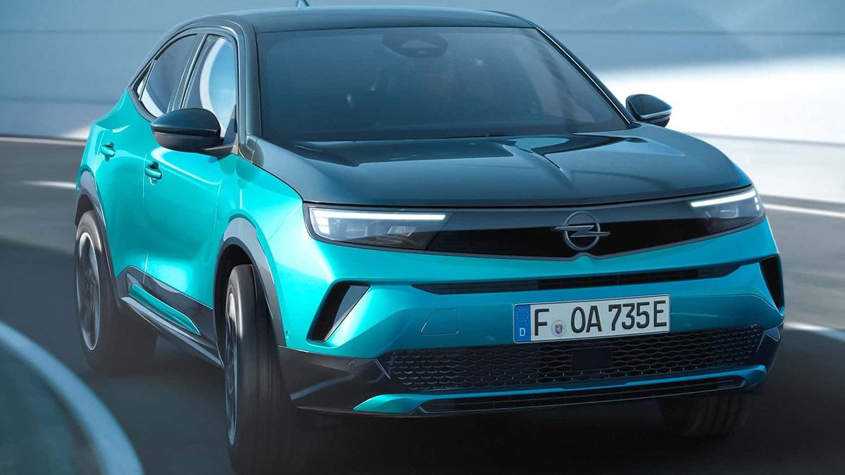 2025 Opel Mokka Alınır mı? Tasarımı, Donanımı, Performansı ve Fiyatı! Opel'in B-SUV segmentindeki iddialı oyuncusu Mokka, cesur "Vizor" tasarımı, tamamen dijital "Pure Panel" kokpiti ve verimli turbo motoruyla dikkat çekiyor. Edition ve GS donanım paketleriyle sunulan araç, zengin güvenlik özellikleriyle de öne çıkıyor. Peki, Opel Mokka alınır mı? Bu otomobil neler sunuyor? İşte Opel Mokka'ya dair her şey!