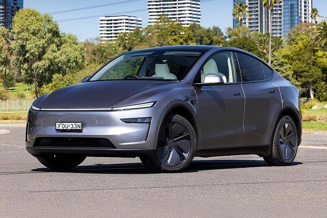  Ekim 2025: Tesla kaç otomobil teslim ettiğini açıkladı 