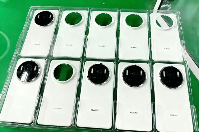  Huawei Mate 80 görselleri sızdırıldı: Yuvarlak kamera adası geri dönüyor 