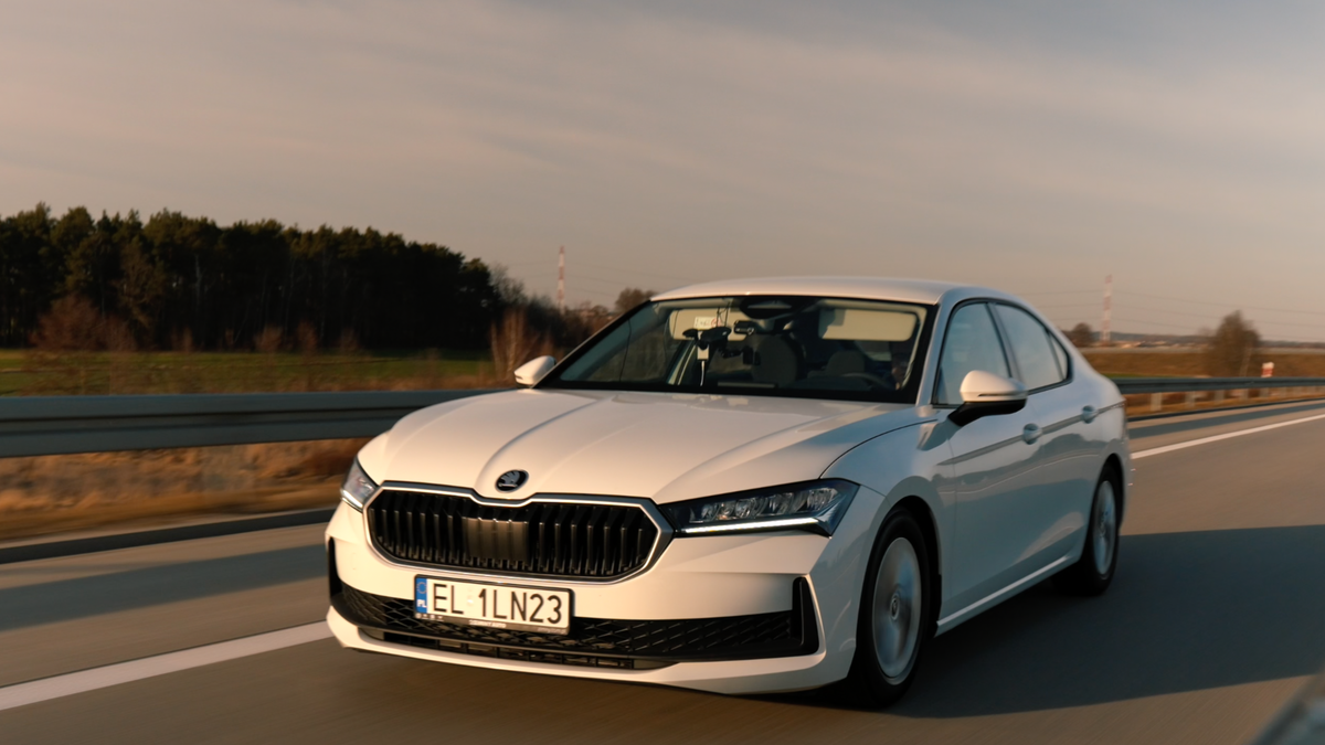 Skoda Superb, tek depoyla 2.831 km giderek dünya rekoru kırdı