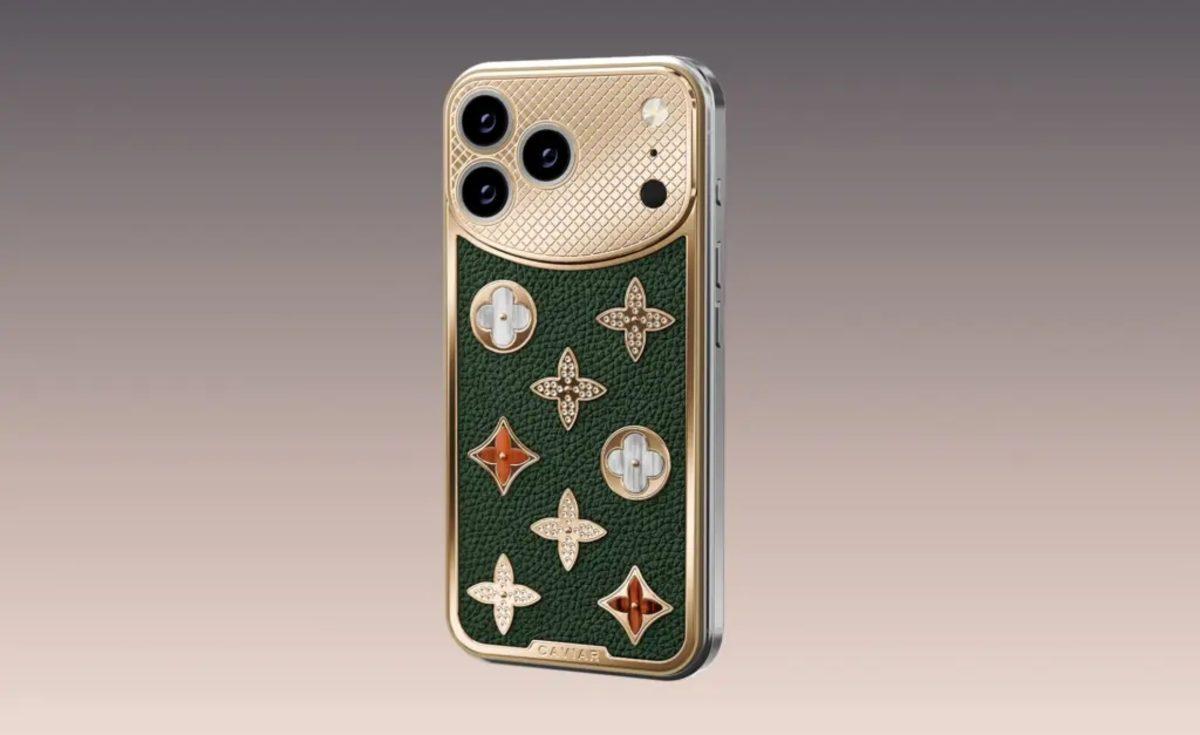 iPhone 17 Emerald Tree