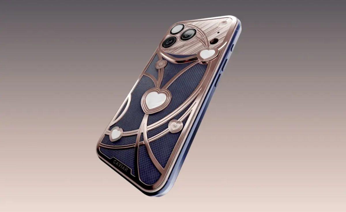 iPhone 17 Dancing Hearts