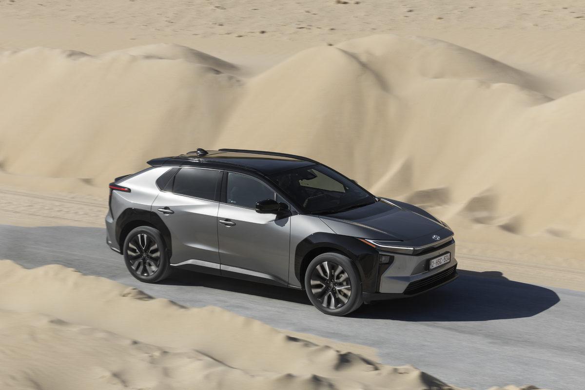 2026_bz4xawd_preciousmetal_dynamic_018