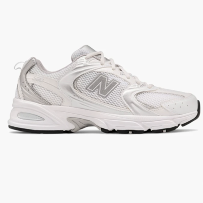 New Balance ayakkabılarda indirim!