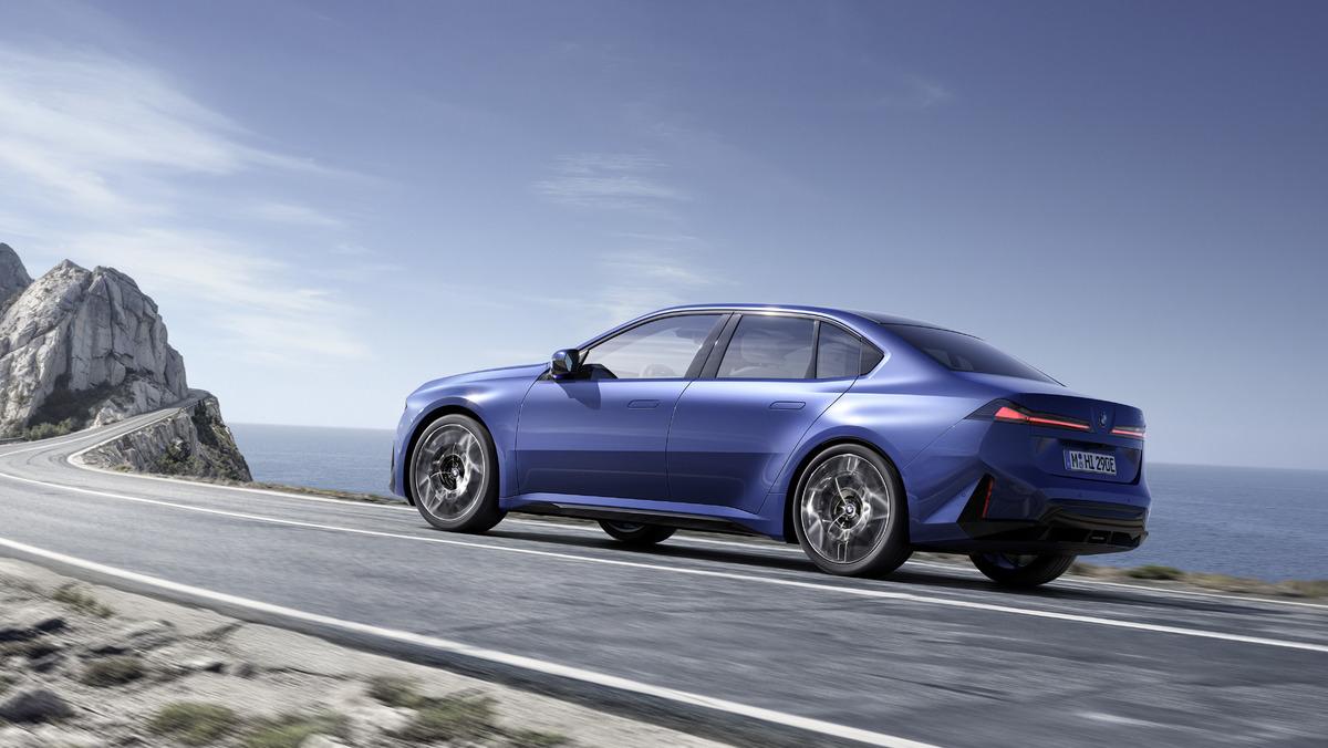 P90632491_highRes_the-new-bmw-i3-50-xd