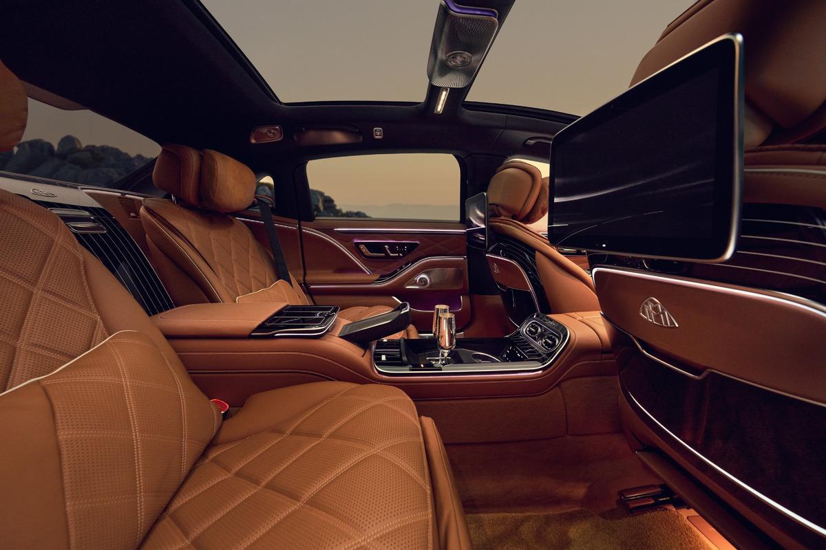Mercedes-Benz_Maybach_S-Serisi_4