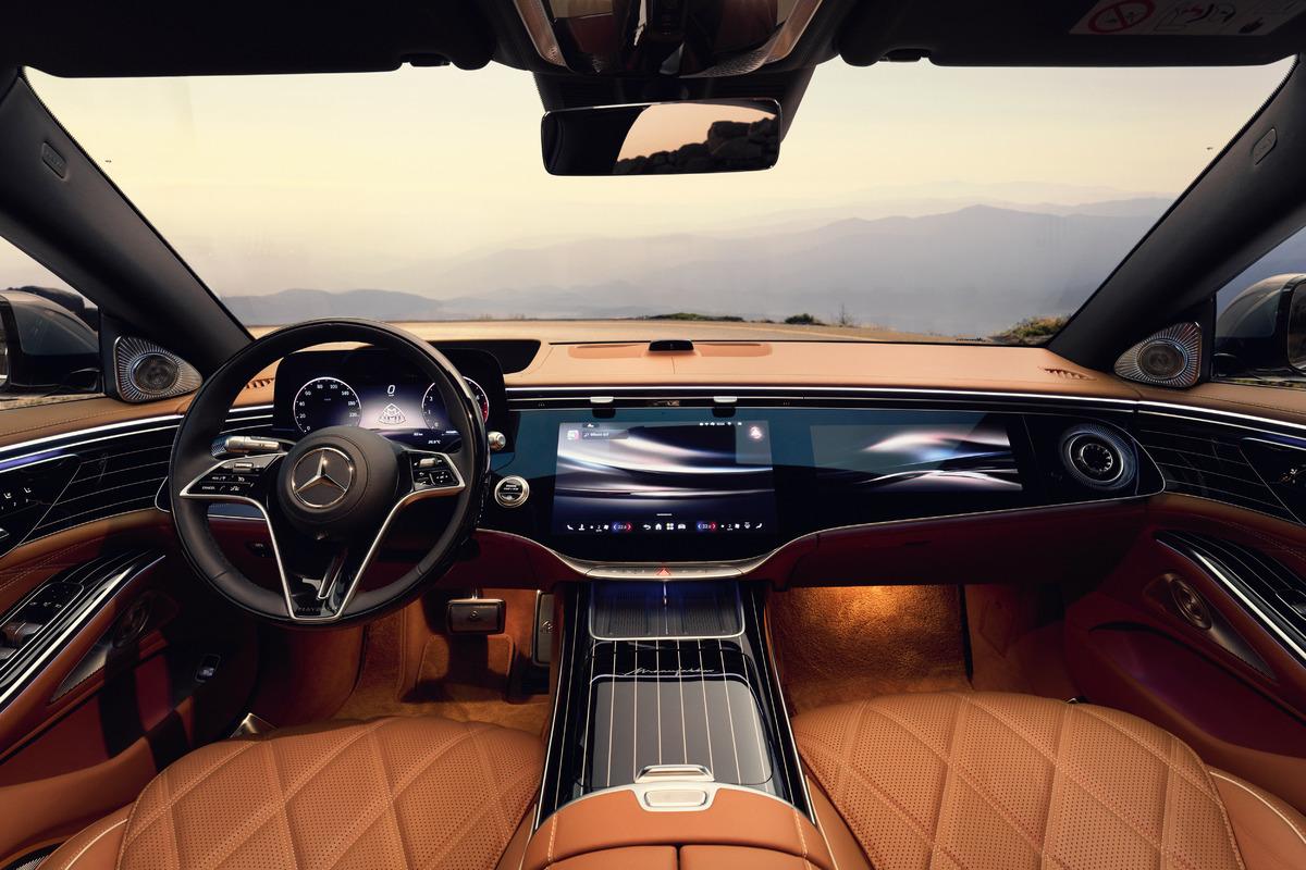 Mercedes-Benz_Maybach_S-Serisi_3