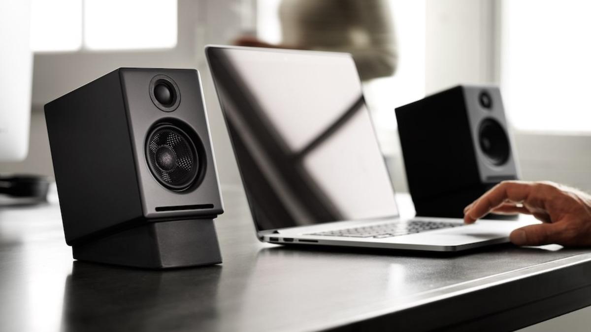 Bilgisayar Hoparlörü Neden Cızırtı Yapar?