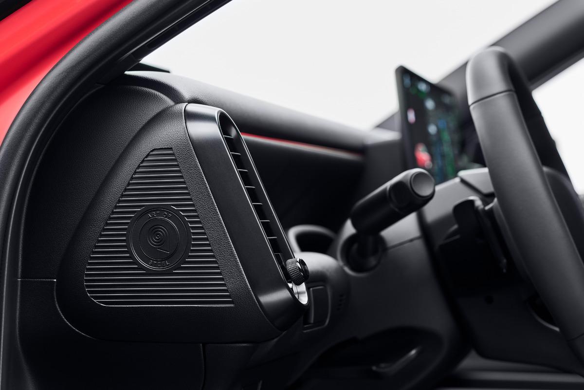 hyundai-ioniq-3-unveil-0426-interior-02