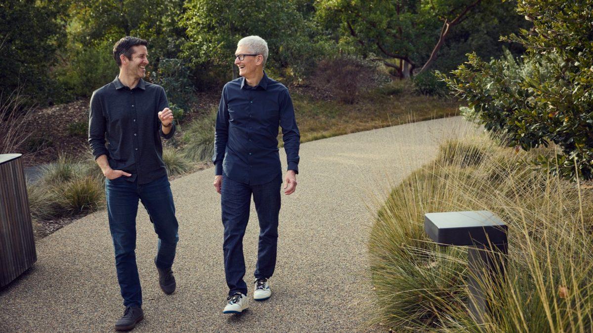 Apple-John-Ternus-Tim-Cook_Full-Bleed-Image.jpg.large