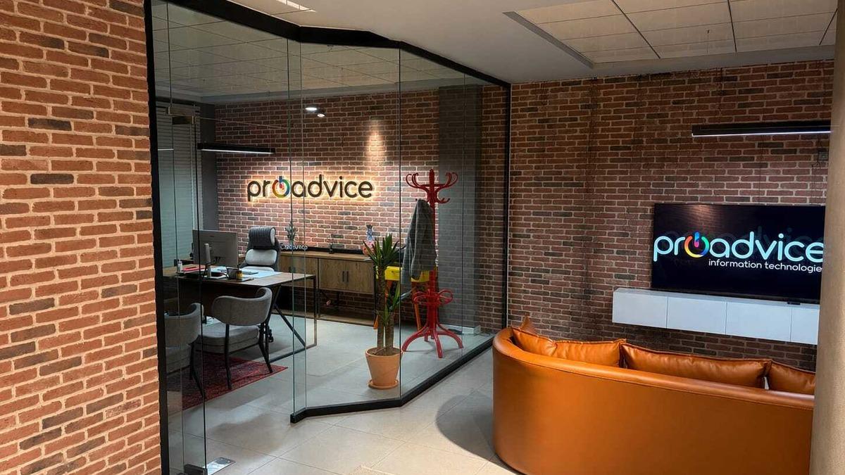 Ankara’daki BT Tecrübesini Trabzon’a Taşıyan Proadvice, Karadeniz’de Daha Güçlü Bir Döneme Giriyor